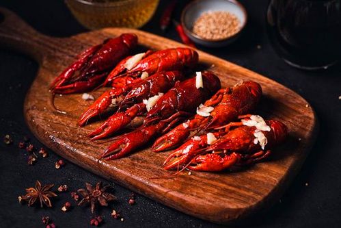 小龍蝦只吃蝦尾，為何蝦尾價格更親民？